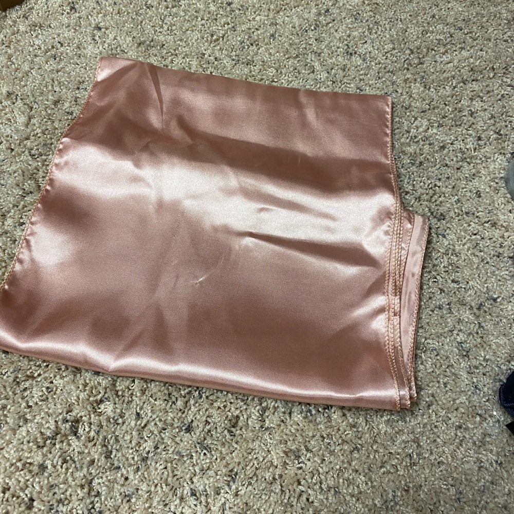 Dusty rose table runners (48)